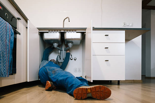 Professional Leak Detection technician working in Groveland, MA